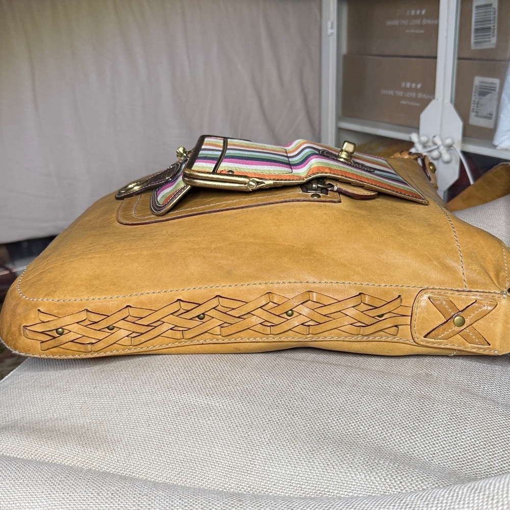 Coach Legacy Thompson Vachetta Braided Fringe Duffle Bag w/FS Striped Wallet - Picture 9 of 12